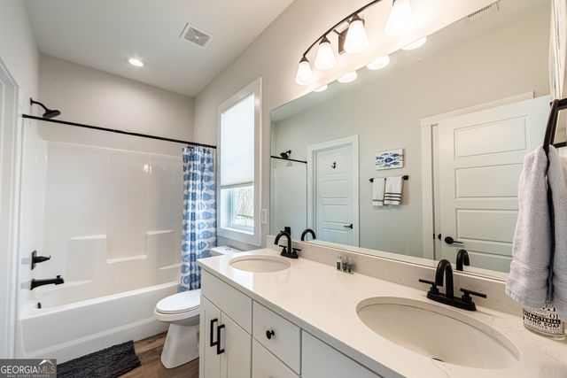 586 Rockville Springs Drive, Eatonton, GA 31024