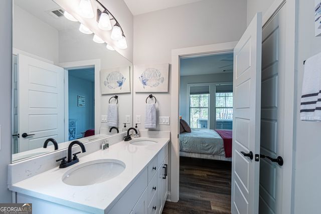 586 Rockville Springs Drive, Eatonton, GA 31024