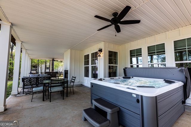 586 Rockville Springs Drive, Eatonton, GA 31024