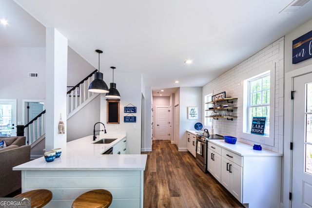 586 Rockville Springs Drive, Eatonton, GA 31024