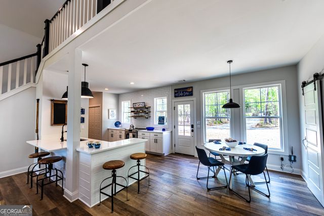 586 Rockville Springs Drive, Eatonton, GA 31024