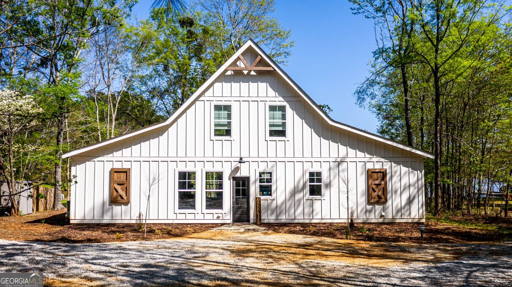 586 Rockville Springs Drive, Eatonton, GA 31024