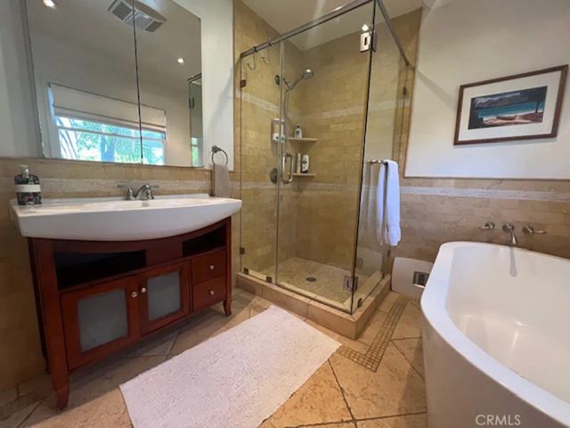 5744 Stansbury Avenue, Sherman Oaks, CA 91401