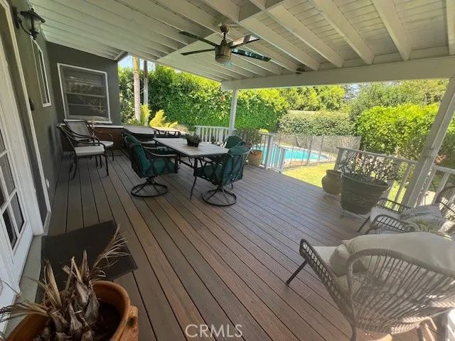 5744 Stansbury Avenue, Sherman Oaks, CA 91401