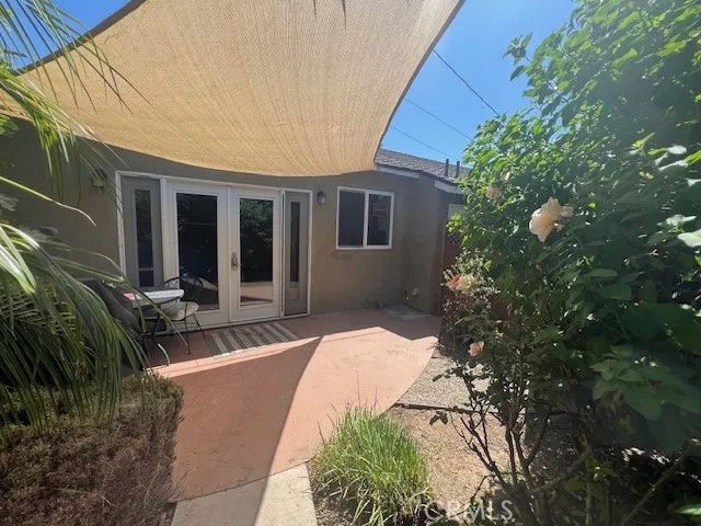 5744 Stansbury Avenue, Sherman Oaks, CA 91401