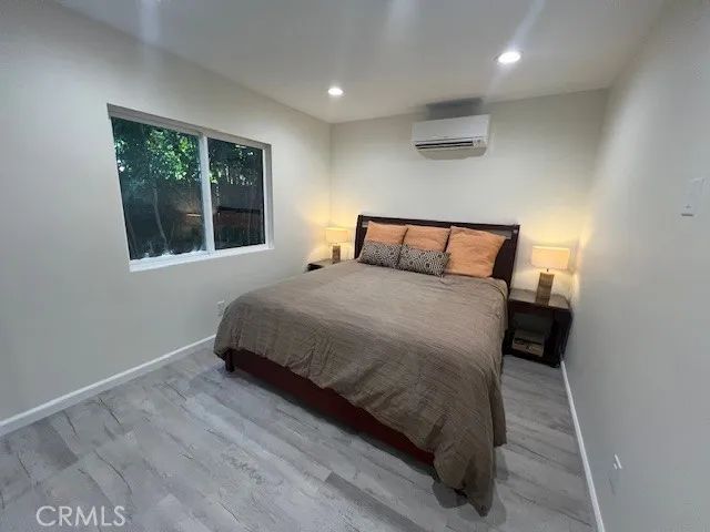 5744 Stansbury Avenue, Sherman Oaks, CA 91401