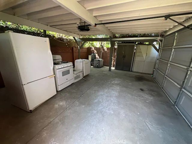 5744 Stansbury Avenue, Sherman Oaks, CA 91401