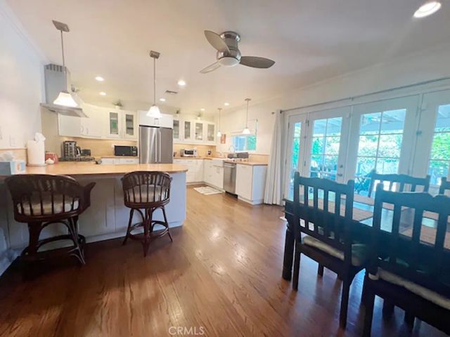 5744 Stansbury Avenue, Sherman Oaks, CA 91401