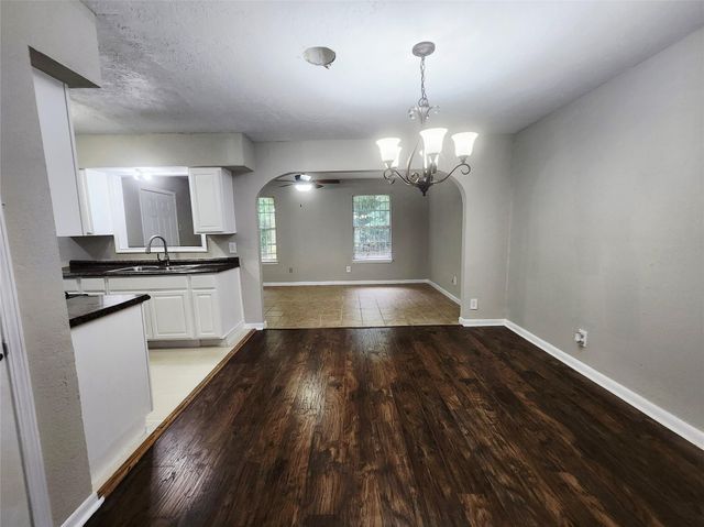 5535 Elmlawn Drive, Houston, TX 77033