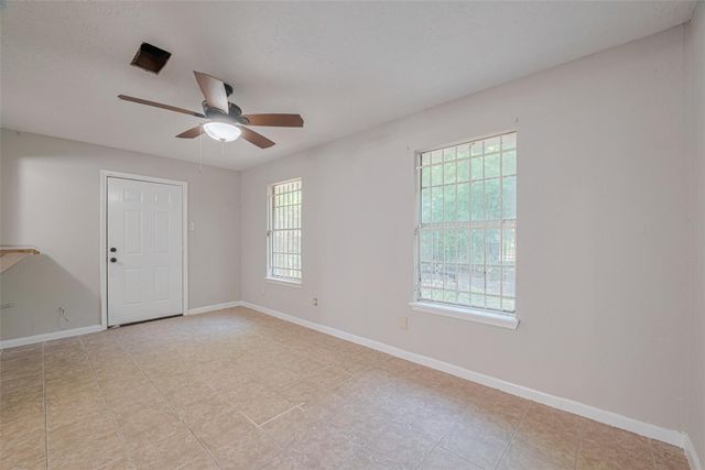 5535 Elmlawn Drive, Houston, TX 77033