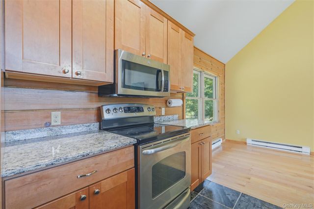 22 Deer Haven Road, Rosendale, NY 12472