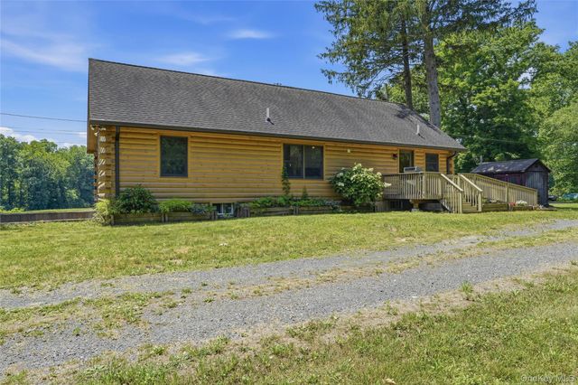 22 Deer Haven Road, Rosendale, NY 12472