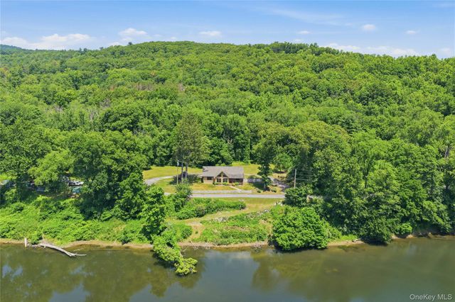 22 Deer Haven Road, Rosendale, NY 12472