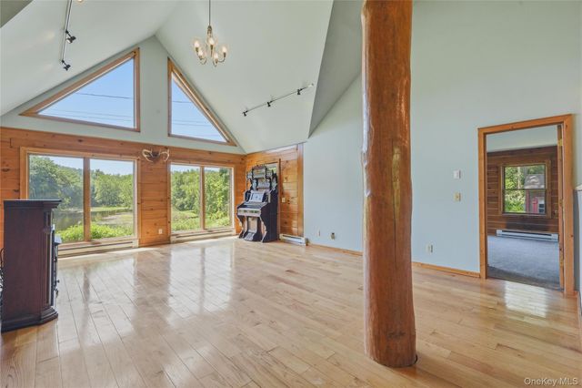 22 Deer Haven Road, Rosendale, NY 12472