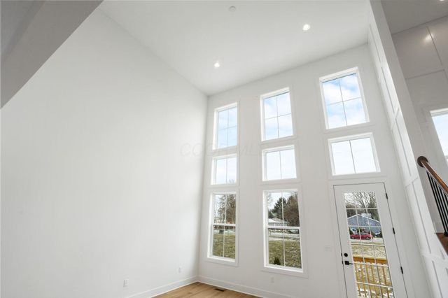 7162 Drummore Court, Dublin, OH 43016