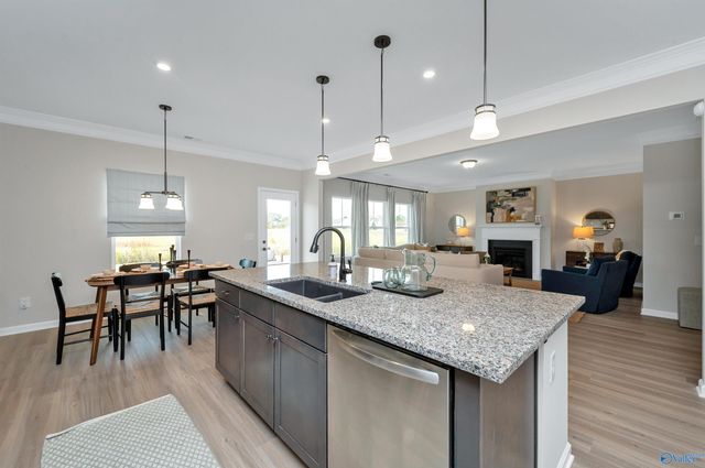 7216 Fox Glen Circle SE, Owens Cross Roads, AL 35763