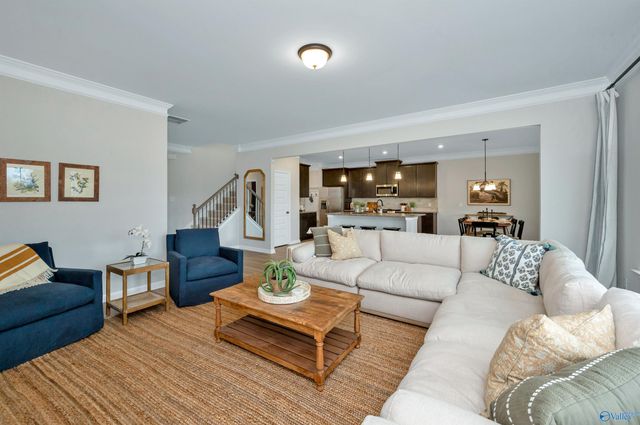 7216 Fox Glen Circle SE, Owens Cross Roads, AL 35763