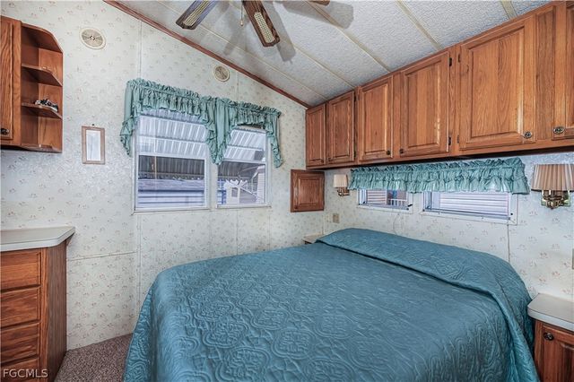 181 Caravan CIR, North Fort Myers, FL 33903