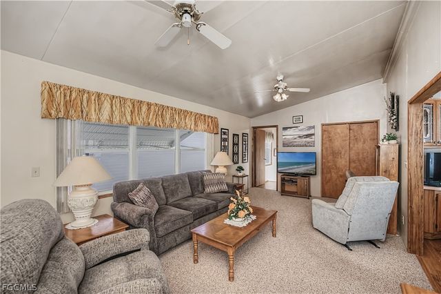 181 Caravan CIR, North Fort Myers, FL 33903