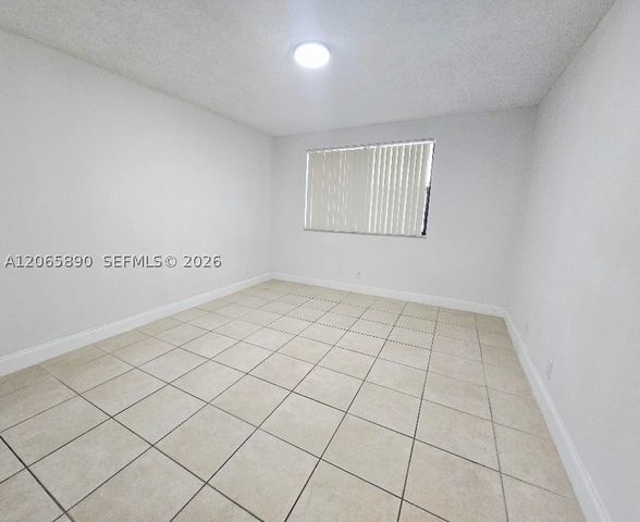 8160 Geneva Ct 112, Doral, FL 33166