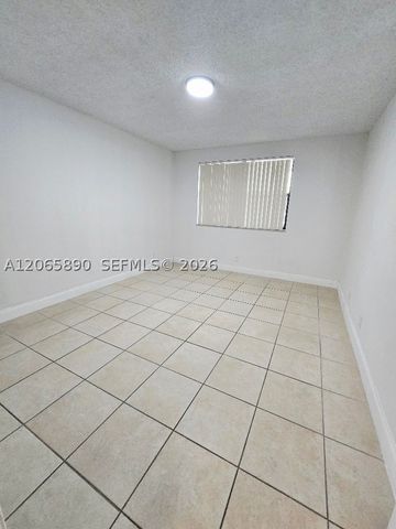 8160 Geneva Ct 112, Doral, FL 33166