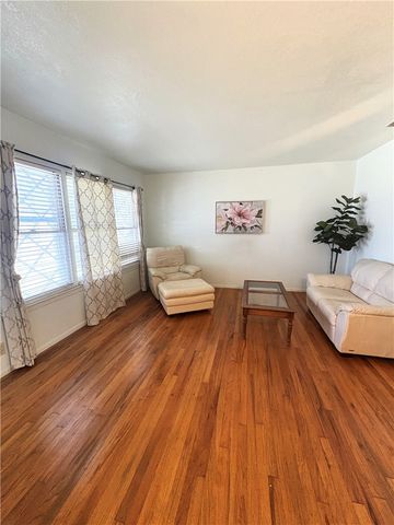 1213 Belmeade Dr, Corpus Christi, TX 78412