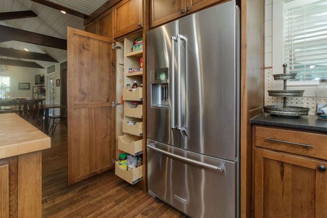 19055 Cove Creek Road, Prairie Grove, AR 72753