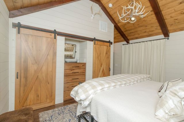 19055 Cove Creek Road, Prairie Grove, AR 72753