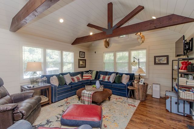 19055 Cove Creek Road, Prairie Grove, AR 72753