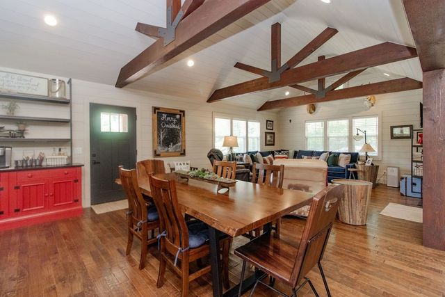 19055 Cove Creek Road, Prairie Grove, AR 72753