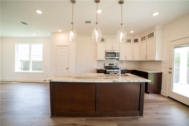 4247 Appalachian Trail, Bryan, TX 77802