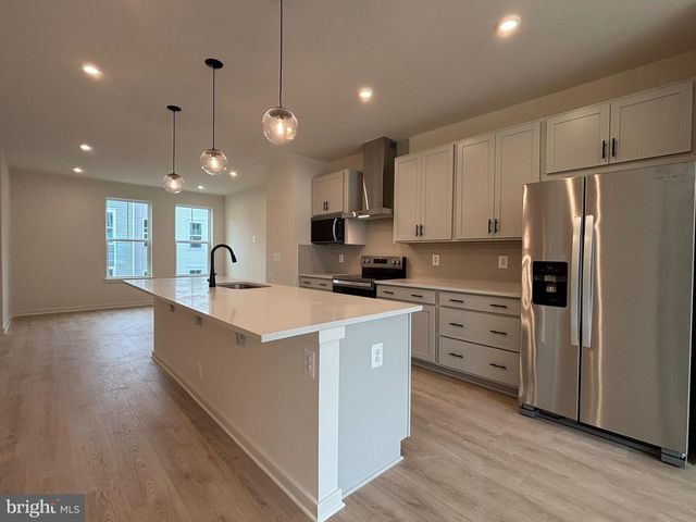 17998 ALICIA AVE, Dumfries, VA 22026