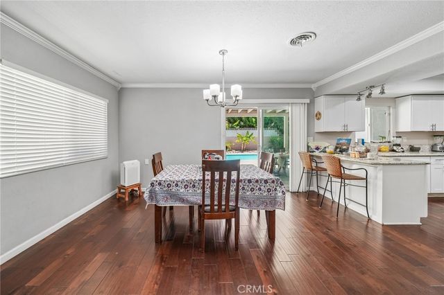 1332 N 13th Avenue, Upland, CA 91786