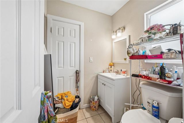 1332 N 13th Avenue, Upland, CA 91786