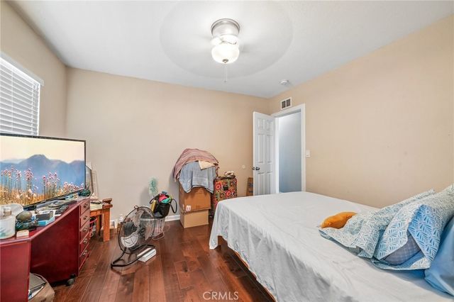 1332 N 13th Avenue, Upland, CA 91786