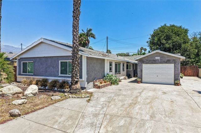 1332 N 13th Avenue, Upland, CA 91786