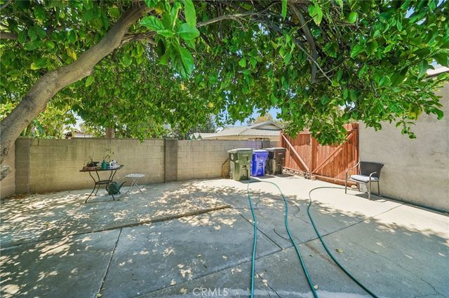 1332 N 13th Avenue, Upland, CA 91786