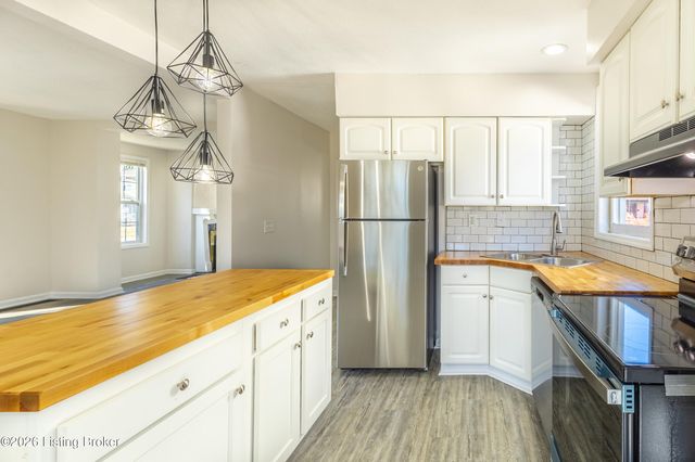 651 Louis Coleman Jr Dr, Louisville, KY 40211