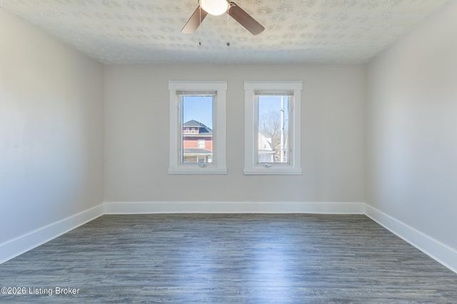 651 Louis Coleman Jr Dr, Louisville, KY 40211