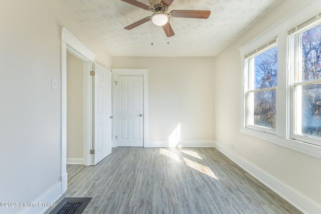 651 Louis Coleman Jr Dr, Louisville, KY 40211