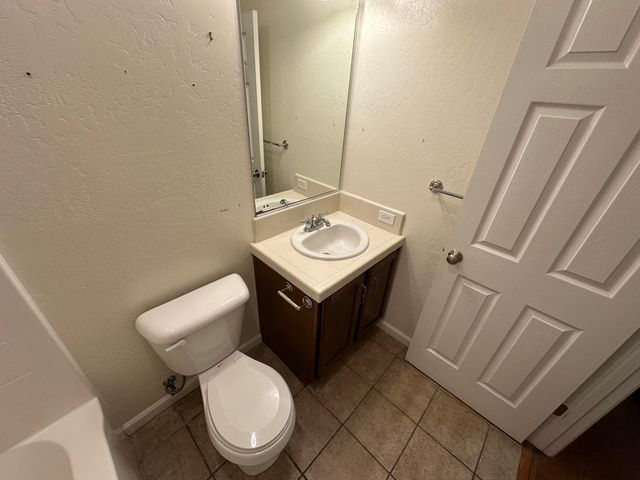 3938 W Flagstaff Avenue, Visalia, CA 93291