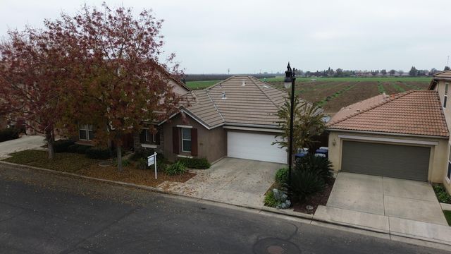 3938 W Flagstaff Avenue, Visalia, CA 93291