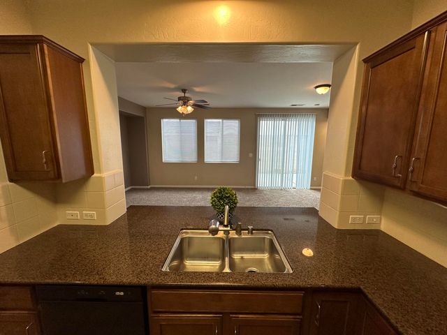 3938 W Flagstaff Avenue, Visalia, CA 93291