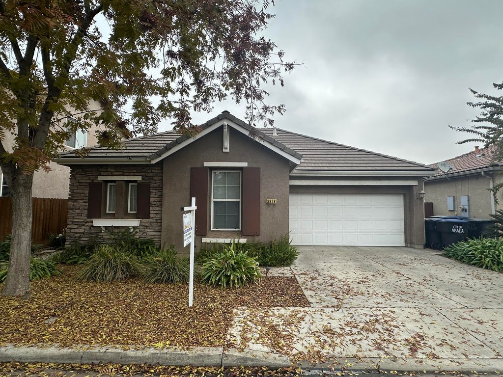 3938 W Flagstaff Avenue, Visalia, CA 93291