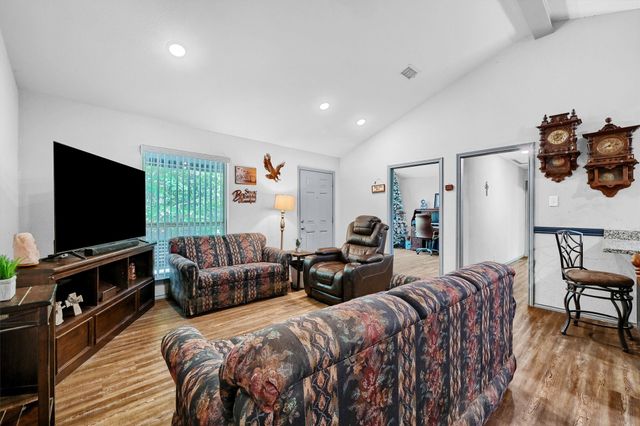 445 Mountain Creek Drive, Denison, TX 75021