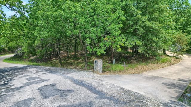445 Mountain Creek Drive, Denison, TX 75021