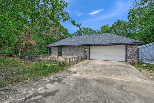 445 Mountain Creek Drive, Denison, TX 75021