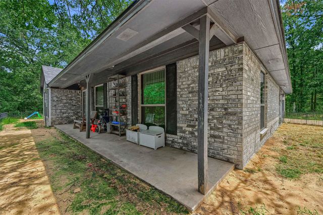 445 Mountain Creek Drive, Denison, TX 75021