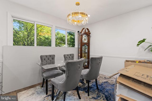 4951 ROSLYN RD, Annandale, VA 22003