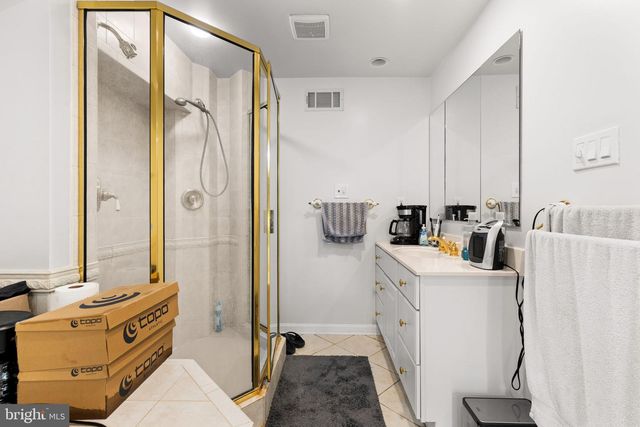 4951 ROSLYN RD, Annandale, VA 22003